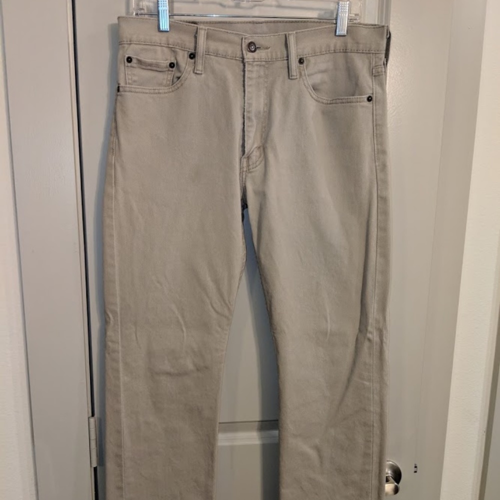 Levi 513 Slim Fit Jeans